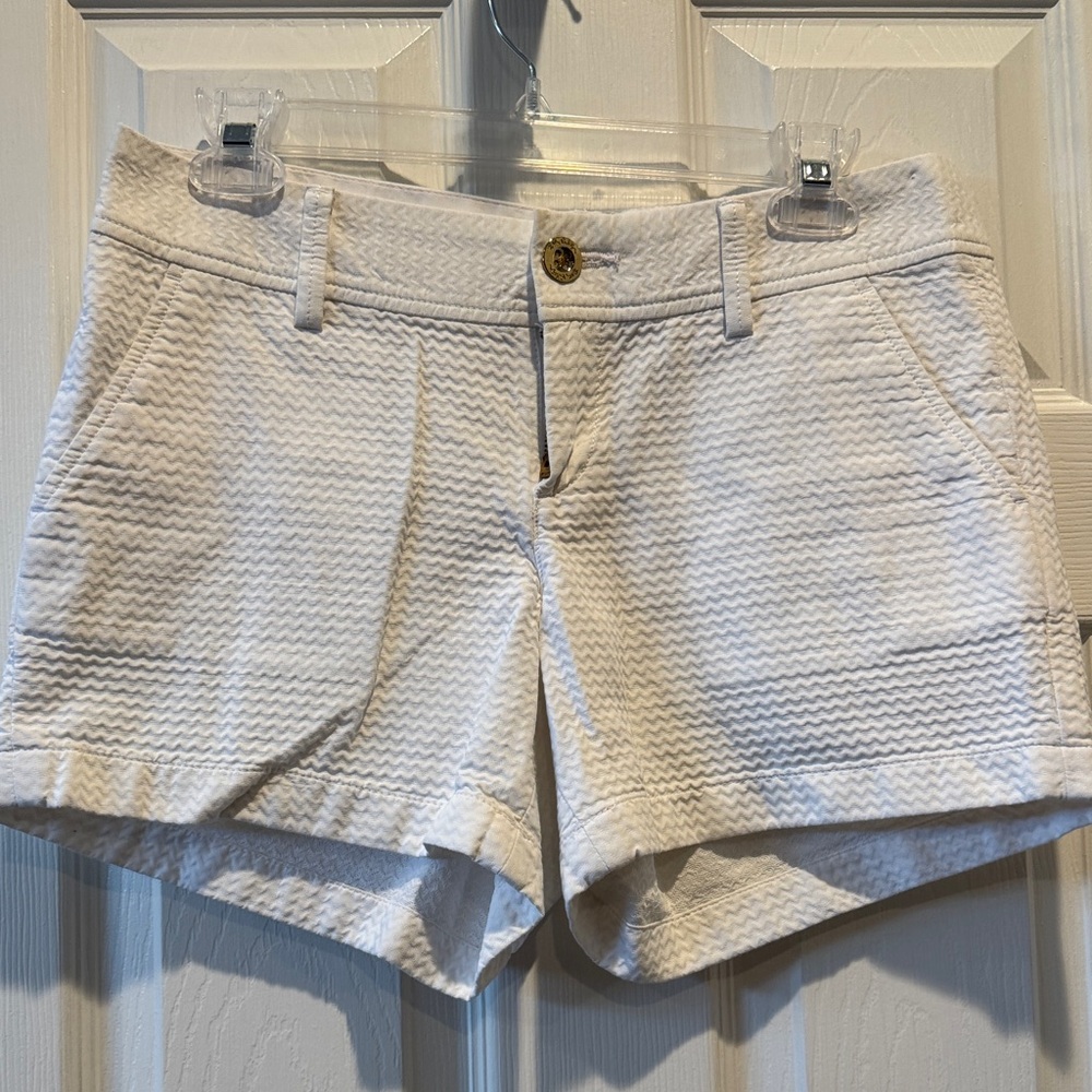 Lilly Pulitzer Textured Cream Shorts